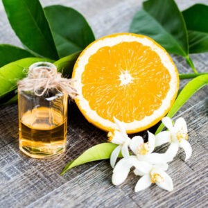 Agua de azahar para repostería, con gran olor y sabor.