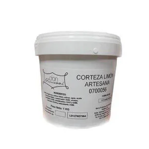 Pasta hecha de raspadura de la corteza de limón