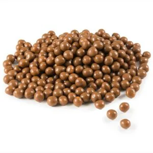 Bolas envueltas de chocolate con leche y un interior de cereal en paquete de 2,5Kg