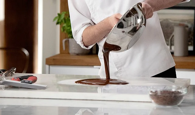 Soluciones y Trucos para la Utilización del Chocolate en Moldes